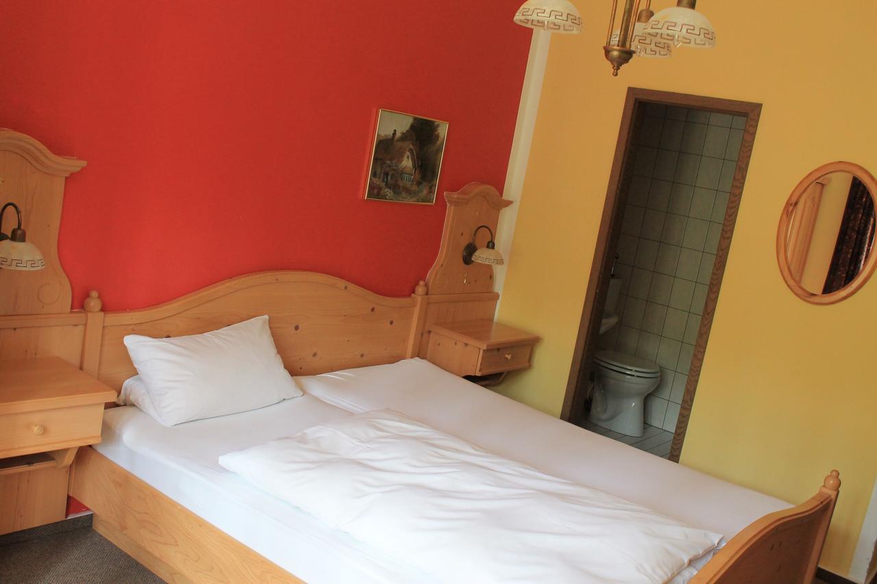 Landhotel Kahrmuehle Pressath Экстерьер фото